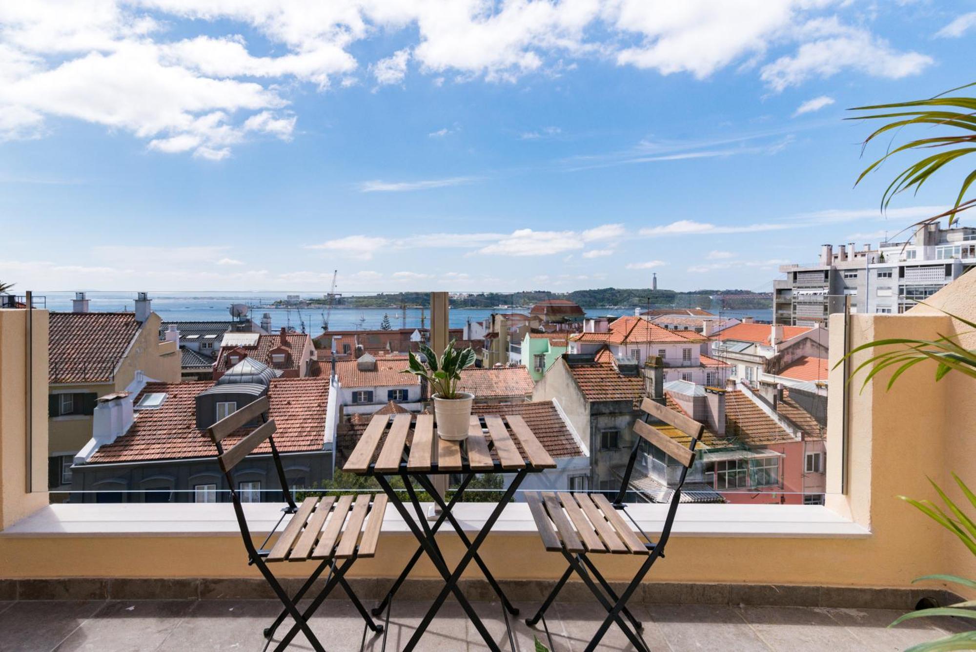 Designer Flats In Lapa By Lovelystay Lisbona Esterno foto
